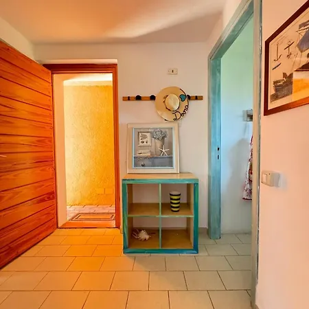 Exclusive Sea View Escape In Apartment