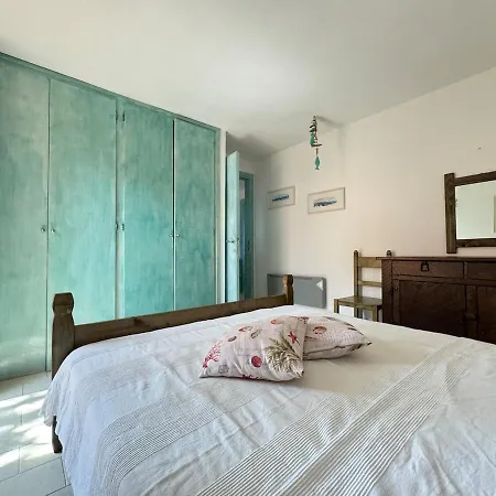 Exclusive Sea View Escape In *