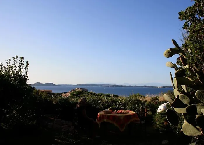 Exclusive Sea View Escape In Baja Sardinia 公寓